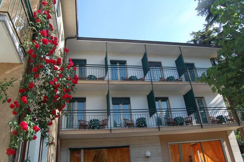 Hotel Stella Alpina マルチェージネ エクステリア 写真